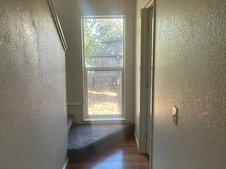 1412 Slater St — Photo 14