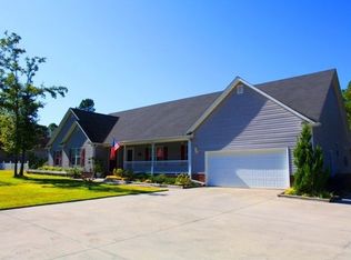 338 Duffy Field Rd, Richlands, NC 28574