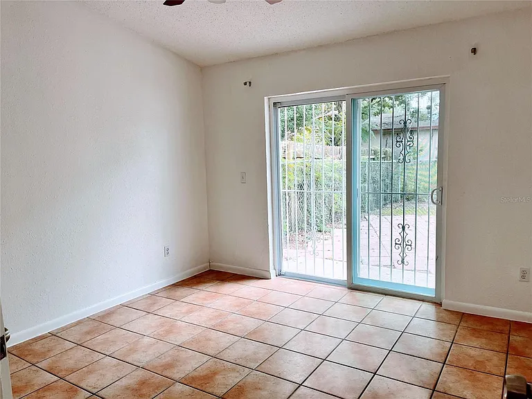 7122 Blue Earth Ct — Photo 5