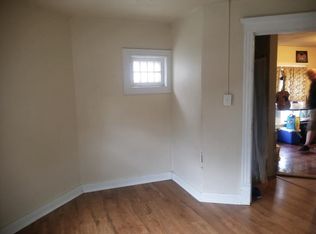 391 Seminary Ave, Aurora, IL 60505