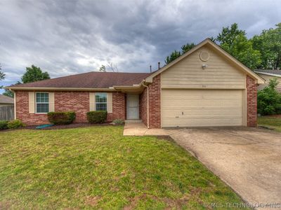 211 W Utica Pl, Broken Arrow, OK, 74011