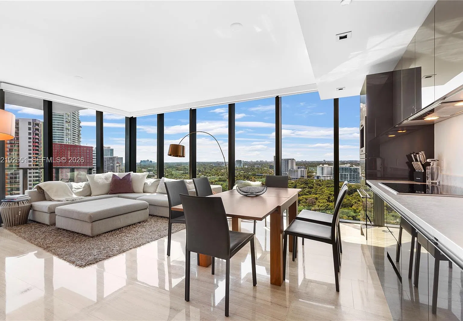 Echo Brickell Condo — Photo 1