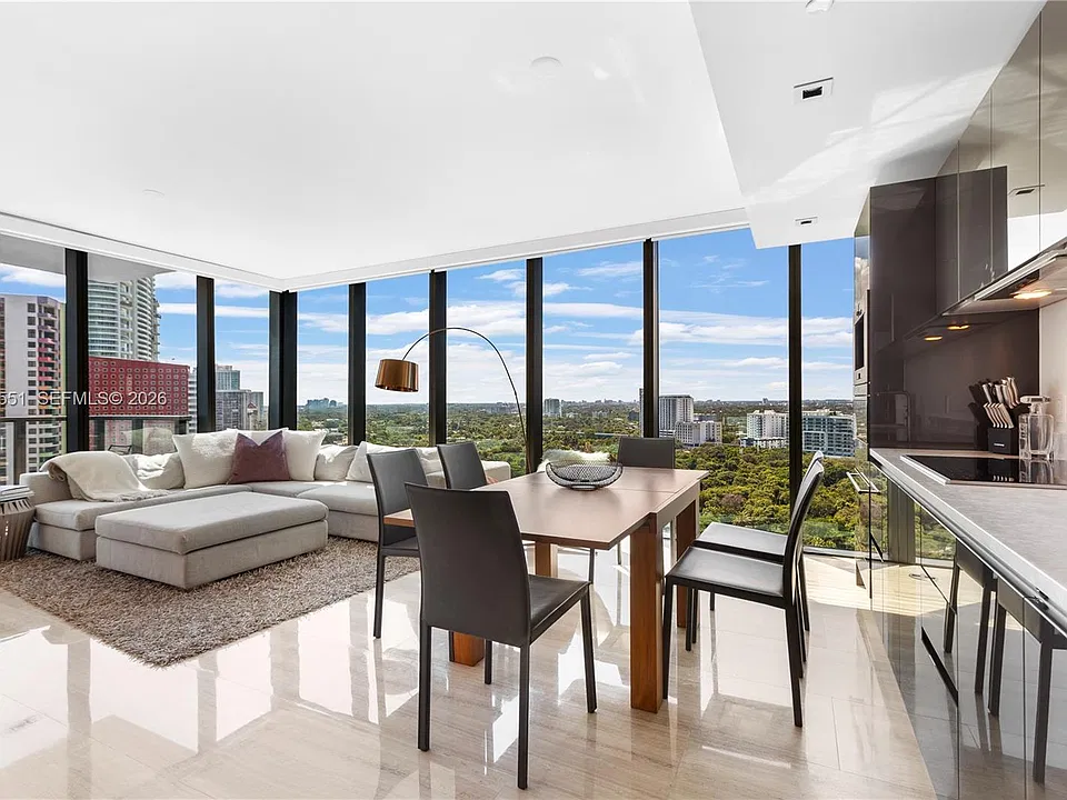 1451 Brickell Ave #1904