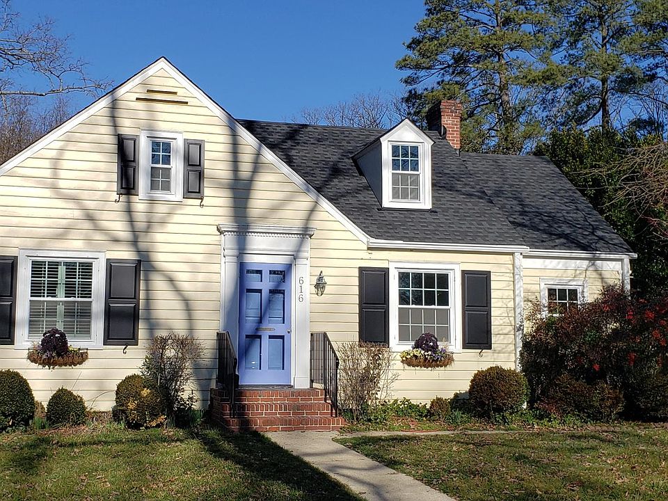 2nd image of 616 Arlie St