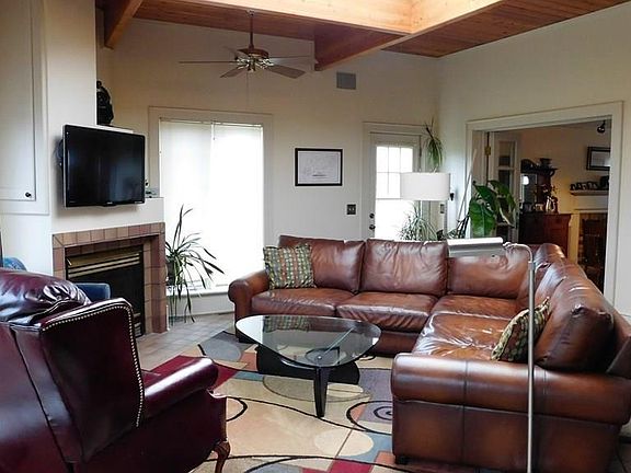 4th image of 20027 Westhaven Ln