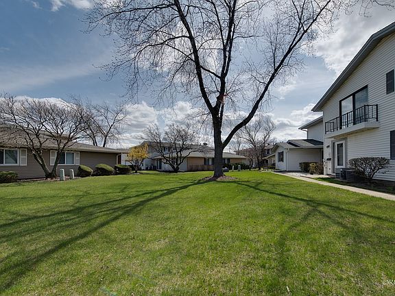 3rd image of 1030 Sagamore Dr #1633