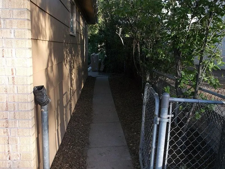 305 Crestone Ave — Photo 18