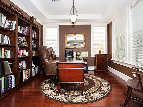 5th image of 16207 Palmettoglen Ct