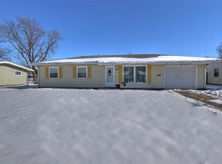 3936 Cambridge Dr, Decatur, IL 62526