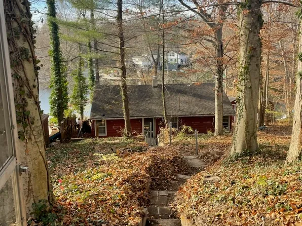 314 W Lakeview Dr, Nineveh, IN 46164