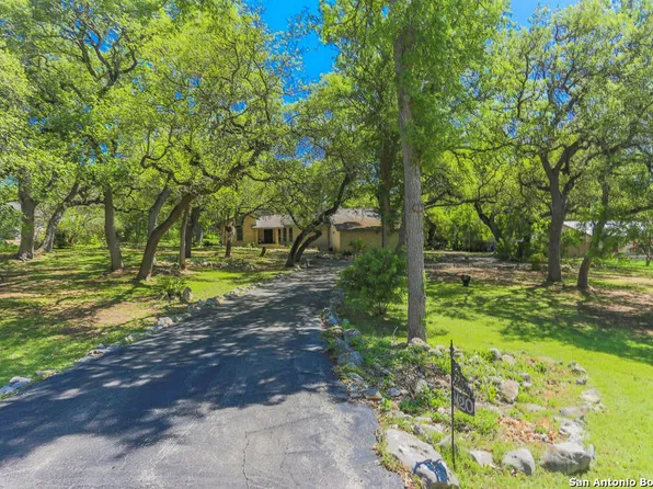 9420 GARDEN RIDGE DR, Garden Ridge, TX 78266