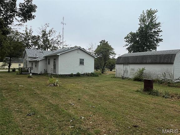 4th image of 403 E State St