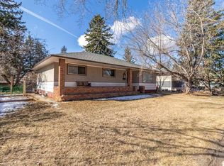 967 E Northmount Dr NW, Calgary, AB T2L 0B1