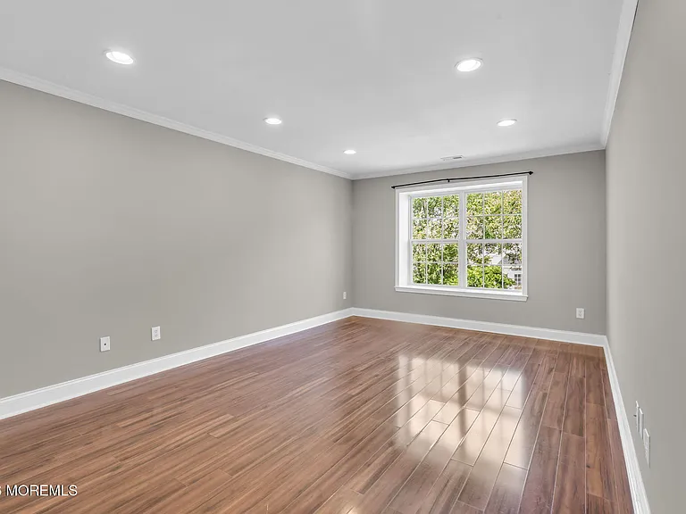 30 Brookfield Dr — Photo 13