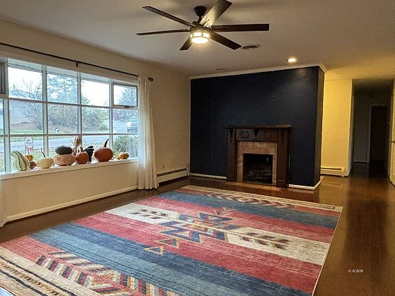 3rd image of 134 Lamar Dr