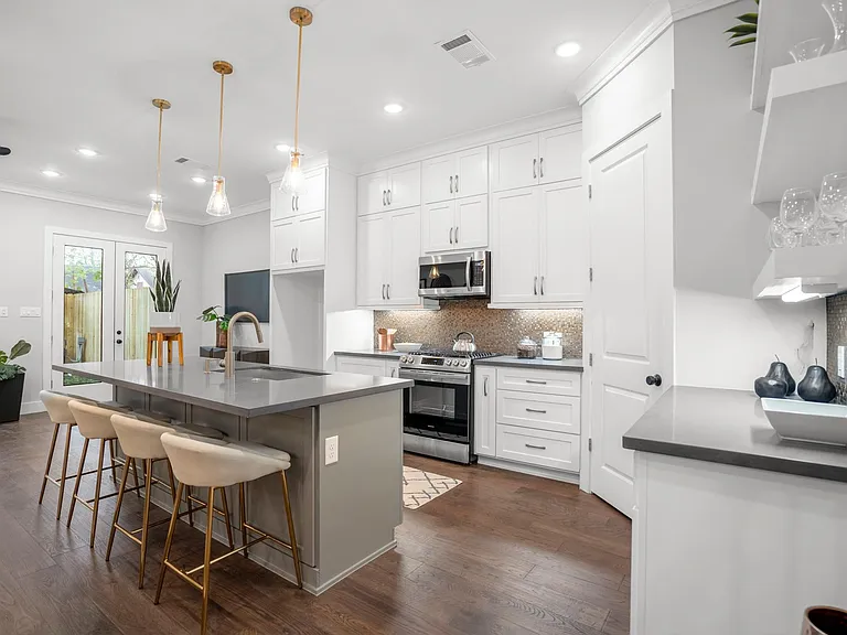 314 N Stiles St — Photo 15