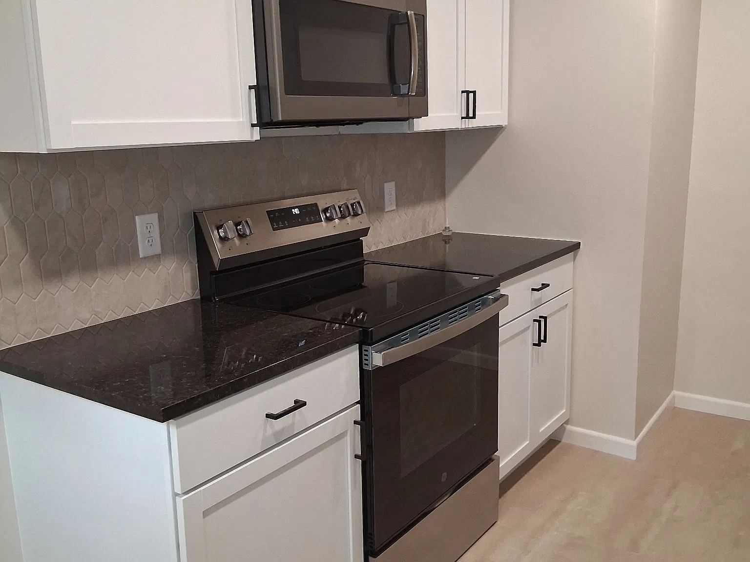 2 bed, 720 sqft, $1,175 — Photo 4