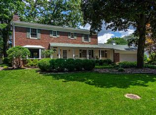 2735 30th Ave, Rock Island, IL 61201