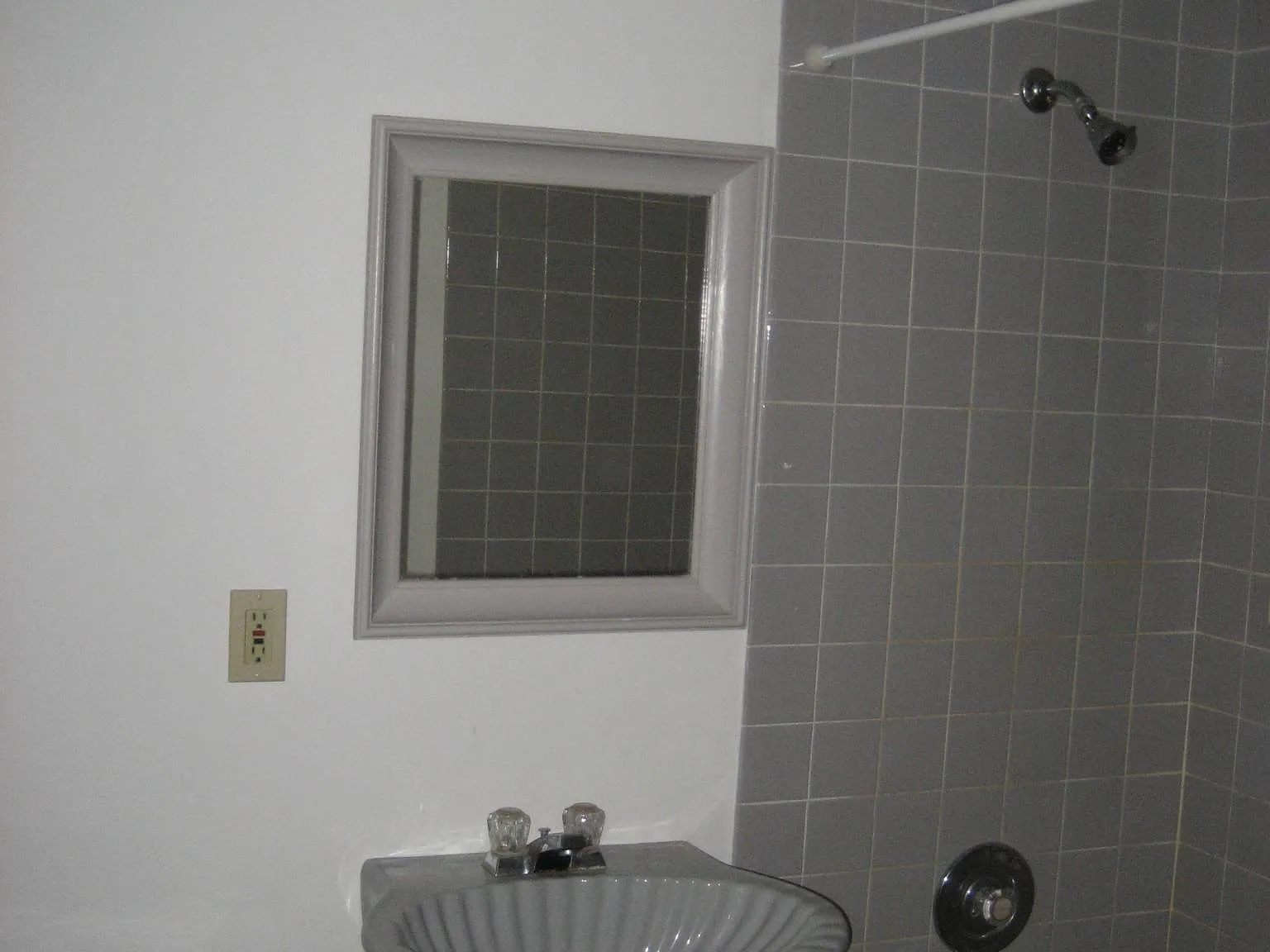 2 bed, 850 sqft, $2,800 — Photo 4