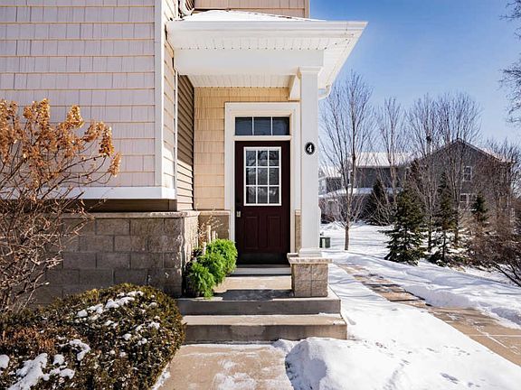 2nd image of 9675 Independence Cir Unit 4