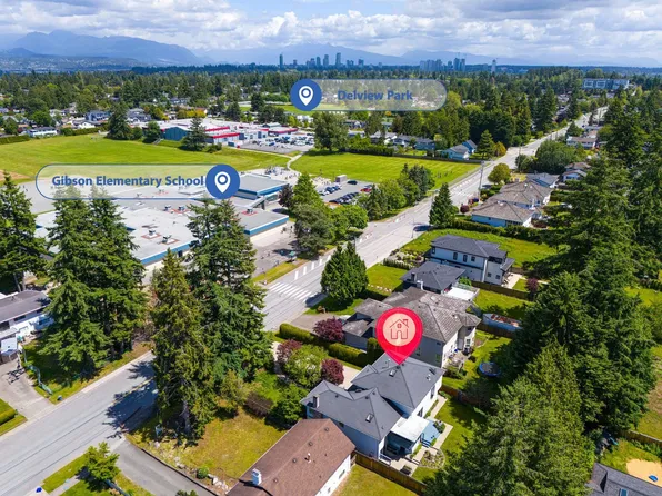 11458 90th Ave, Delta, BC V4C 3H4