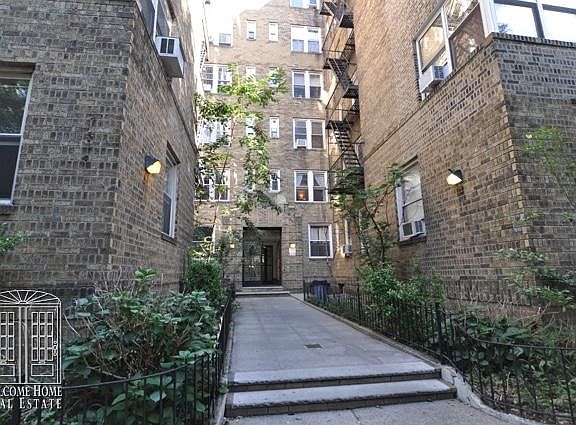 4th image of 4115 46th St APT 5L
