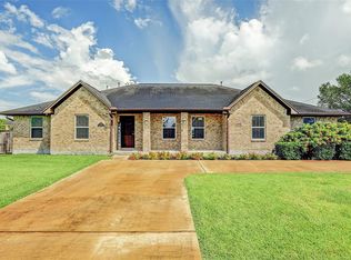 3359 Clearwood Cir, Alvin, TX 77511