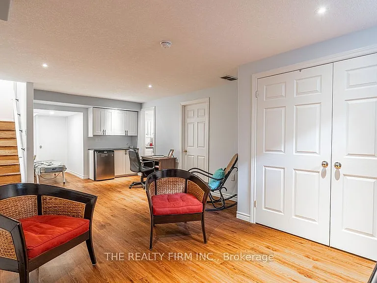 320 Ambleside Dr #30 — Photo 30