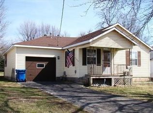 2424 N Fremont Ave, Springfield, MO 65803