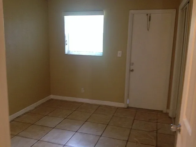 615 SW 12th Ave — Photo 6