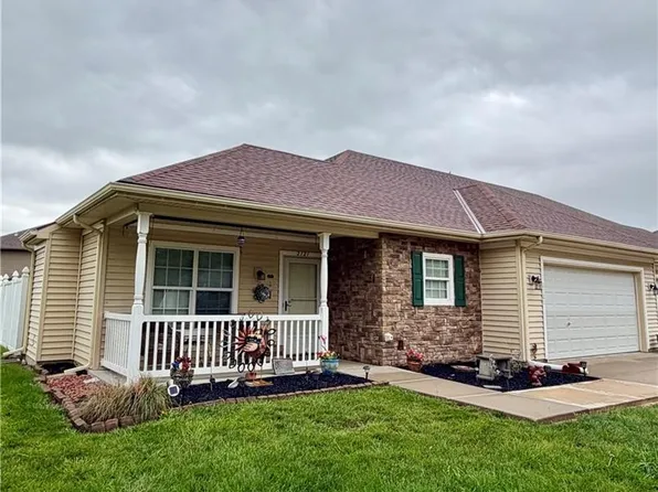 2121 N 114th Ter, Kansas City, KS 66109