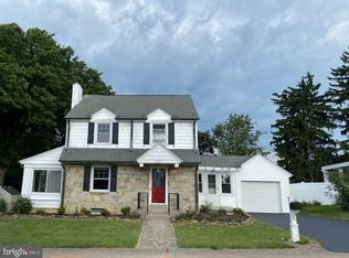 825 Grandview Rd, York, PA 17403