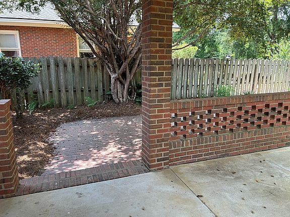 5th image of 1546 Ivy Ln