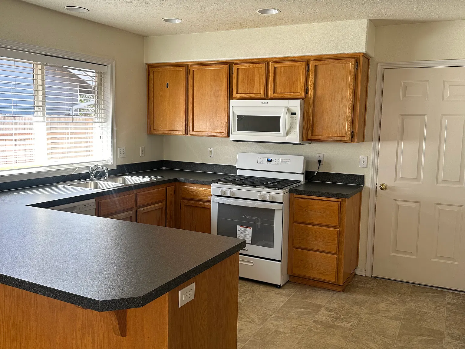 2570 Burlington St NE — Photo 2