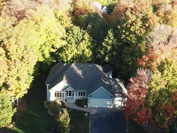4181 White Oak Ln, Excelsior, MN 55331