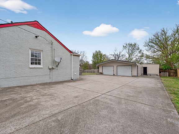 2nd image of 901 Vantrease Rd