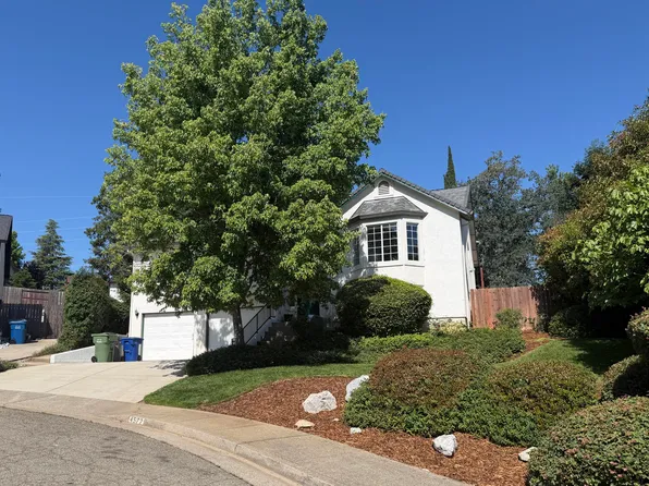 4572 Moyvane Dr, Redding, CA 96001
