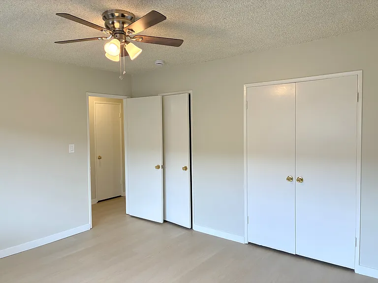 319 N Kenwood St #8 — Photo 10
