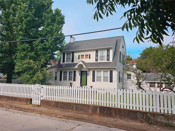 105 N 2nd St, Sainte Genevieve, MO 63670