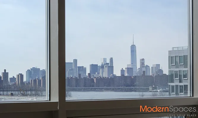 Sold by Modern Spaces | media 7