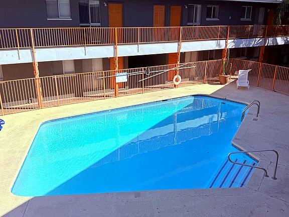 4th image of 5770 E 10th St #8
