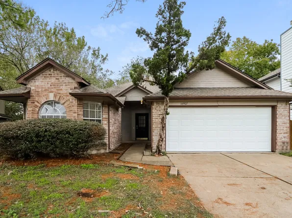 16907 Dusty Mill Dr E, Sugar Land, TX 77498