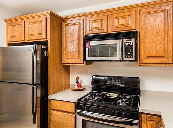 2nd image of 8451 Emerado Pl