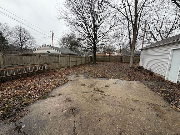 2nd image of 2170 Wichert Dr