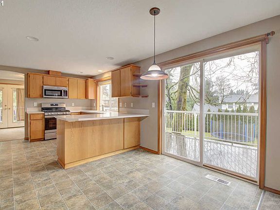 2nd image of 9311 NE 30th Ave