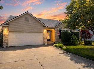 1892 Elkton Dr, Monroe, MI 48162