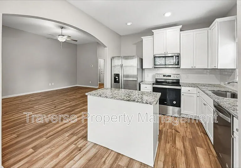 309 Bearman Dr — Photo 8