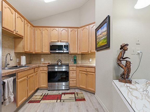 3rd image of 2133 Krisron Rd #E302