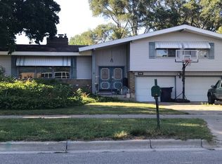 621 W 24th St, Holland, MI