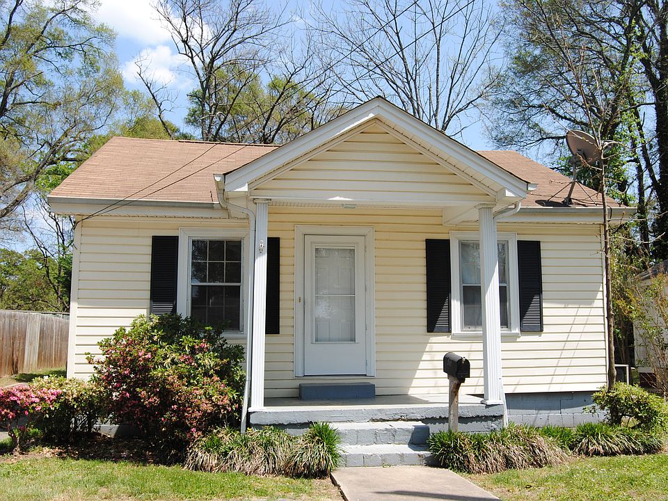 1st image of 908 Gibbons St